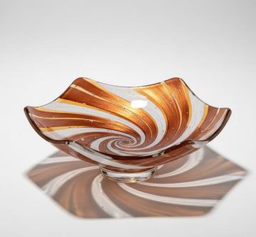 6Dekorativ glasskål med spiralformet mønster