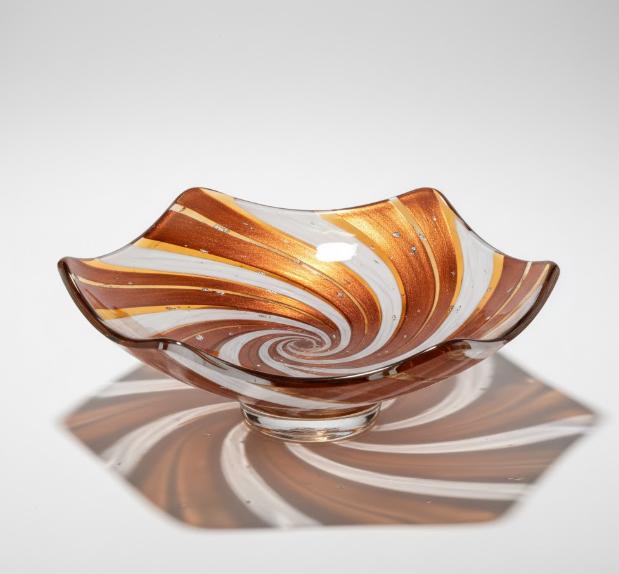 6Dekorativ glasskål med spiralformet mønster