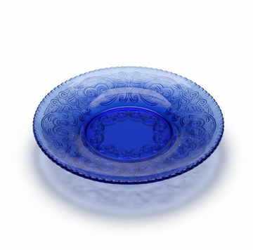 Dekorativ glastallerken med ornamenteret kant